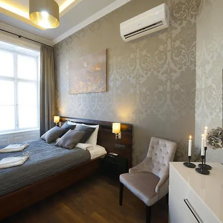 Orangehomes 4 Bdrm View To Synagogue Budapest